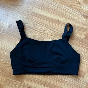 Fabletics sports bra - M
